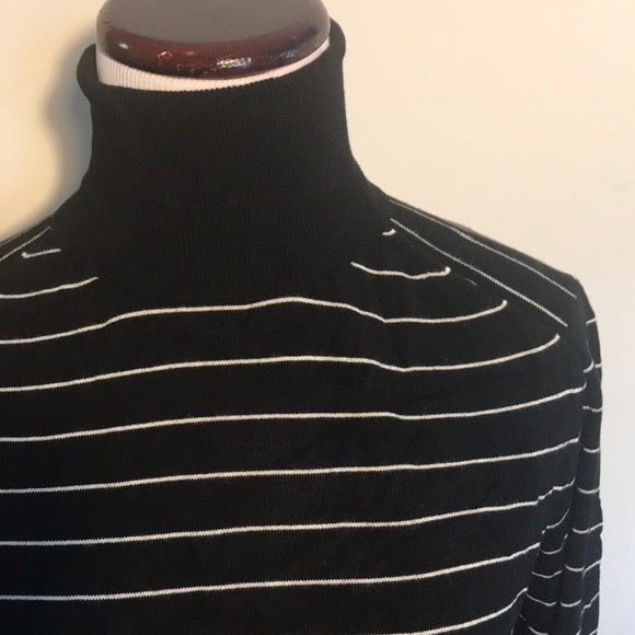 Zara black and white stripped turtleneck - Picture 2 of 4